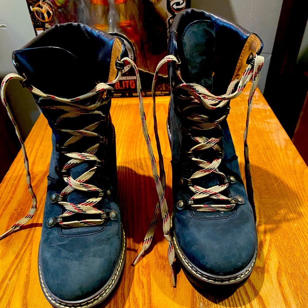 SeeBy Chloe’ Gray and Brown Trimming, brown lace up Women’s Boots. Size 36